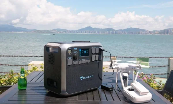 BLUETTI AC200P + 3*PV120 2000 Watt Solar Generator - Image 3